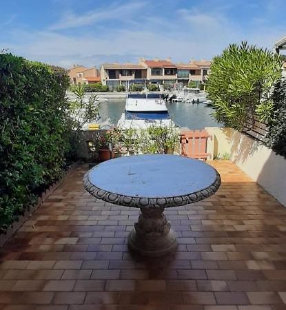 Villa Aux Capellans Sur La Marina Pour 4 Personnes - Vue Marina - Parking - Plage A 5 Min A Pied Saint-Cyprien Kültér fotó
